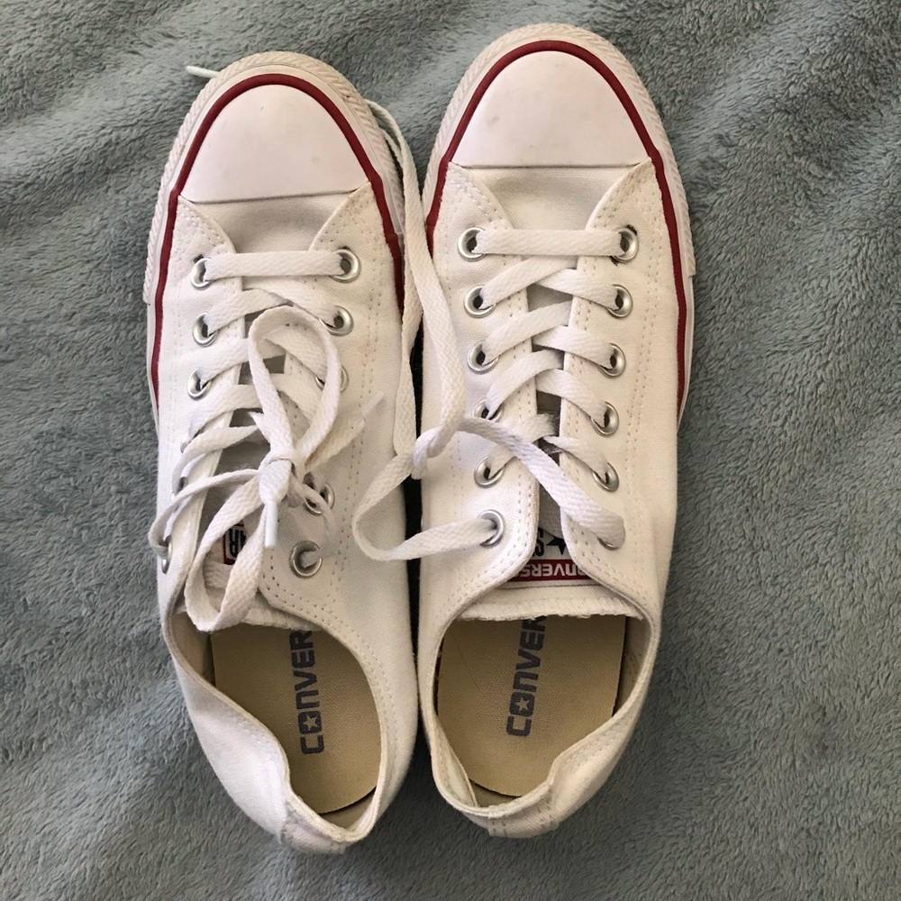 White converse shoes